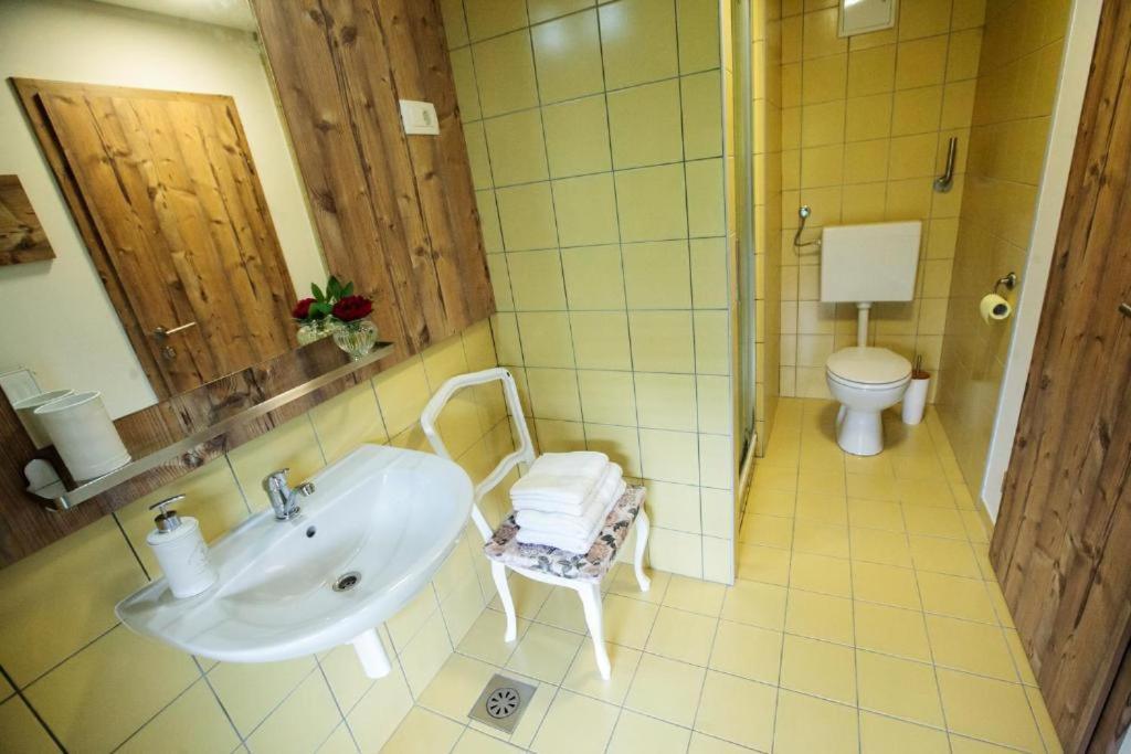 Hisa Poljana Rooms Prevalje Exteriér fotografie